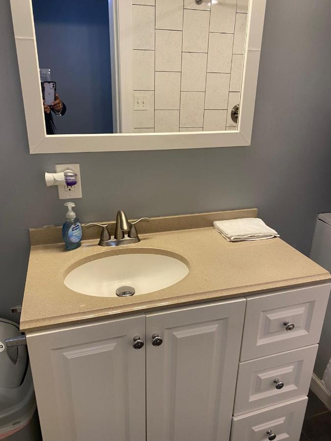 Clover 2900 - Apartment And Rooms With Private Bathroom Near Washington Ave South Philly Philadelphia Buitenkant foto