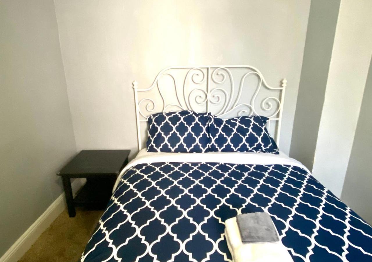 Clover 2900 - Apartment And Rooms With Private Bathroom Near Washington Ave South Philly Philadelphia Buitenkant foto