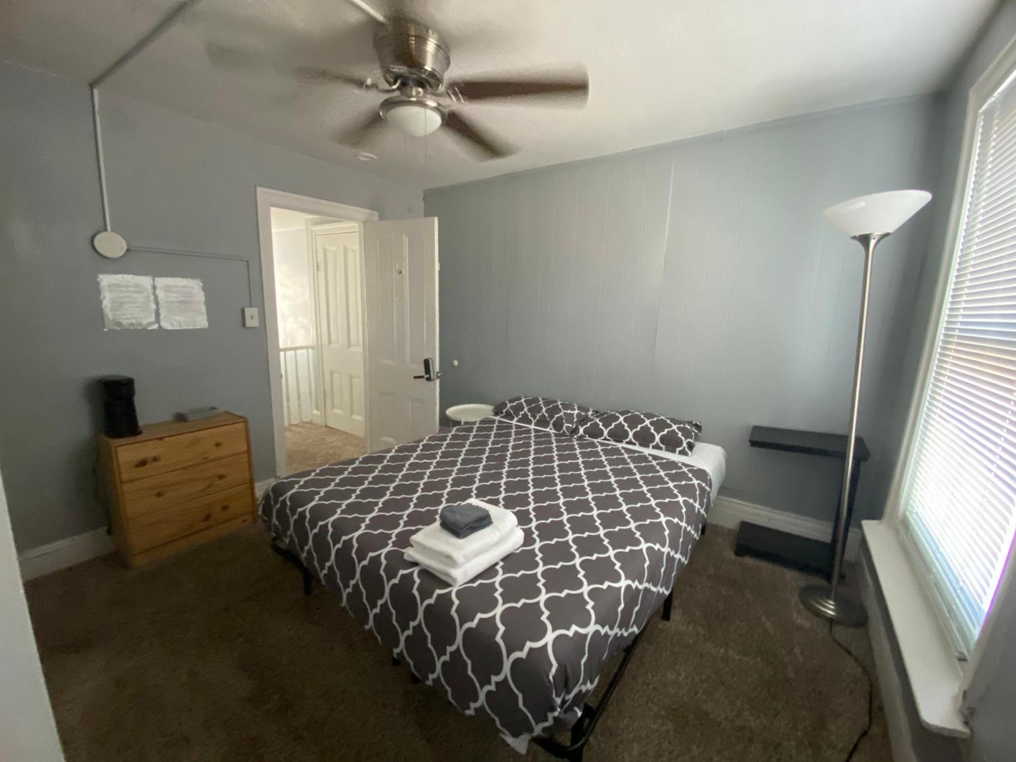Clover 2900 - Apartment And Rooms With Private Bathroom Near Washington Ave South Philly Philadelphia Buitenkant foto