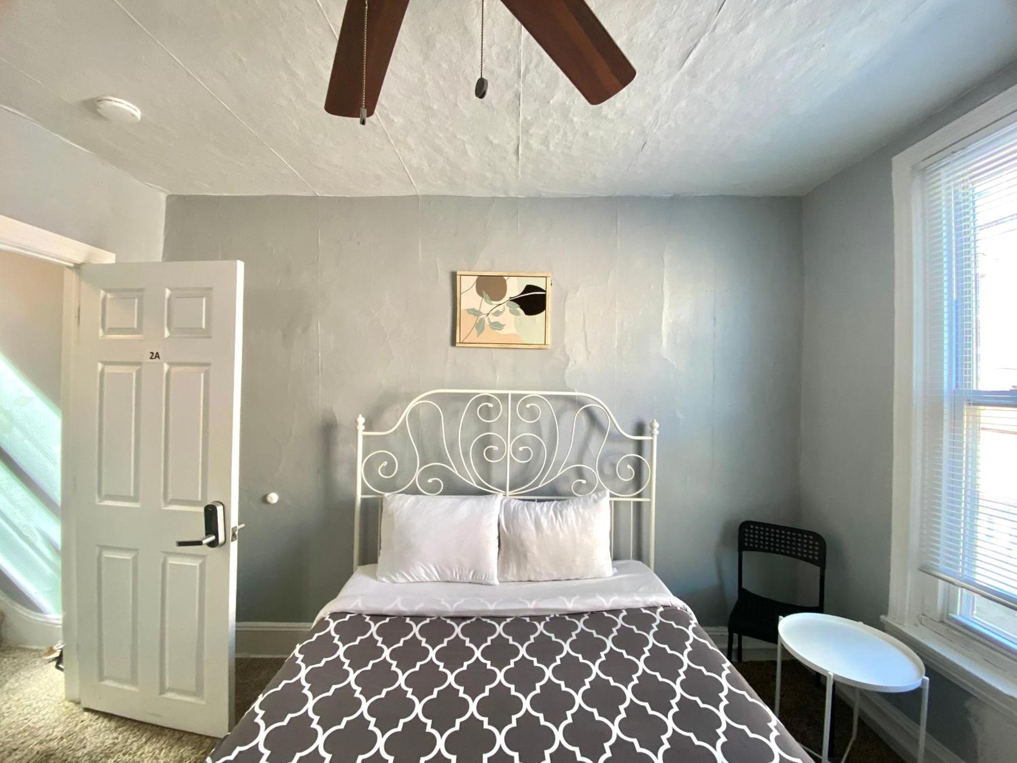 Clover 2900 - Apartment And Rooms With Private Bathroom Near Washington Ave South Philly Philadelphia Buitenkant foto